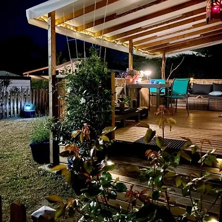 Hotel La Paillote De Claire à La Roque-d'Antheron Extérieur photo